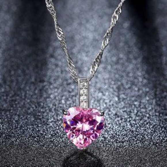 Jewelry - ROMANTIC HEART SAPPHIRE NECKLACE